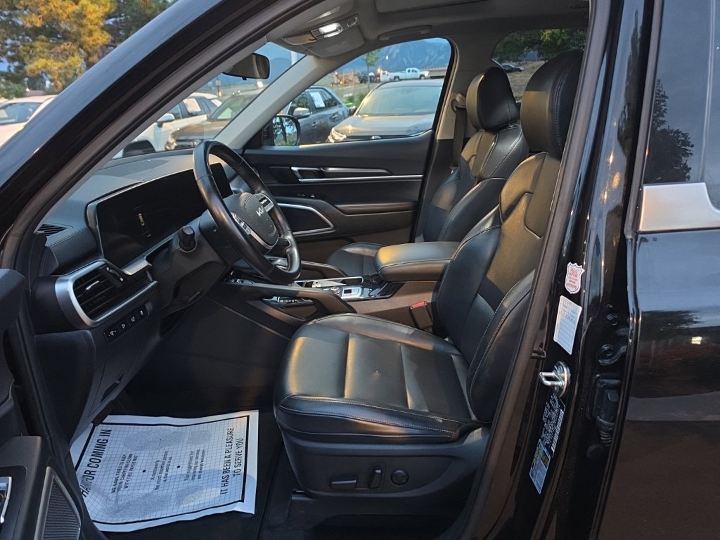 Used 2025 Kia Telluride S AWD/4WD image 27
