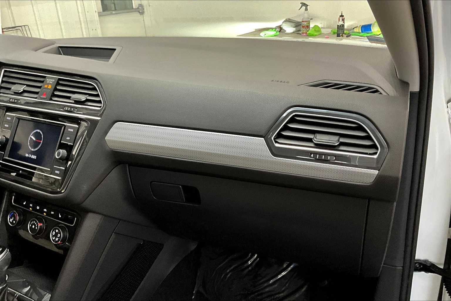 Used 2022 Volkswagen Tiguan S image 18