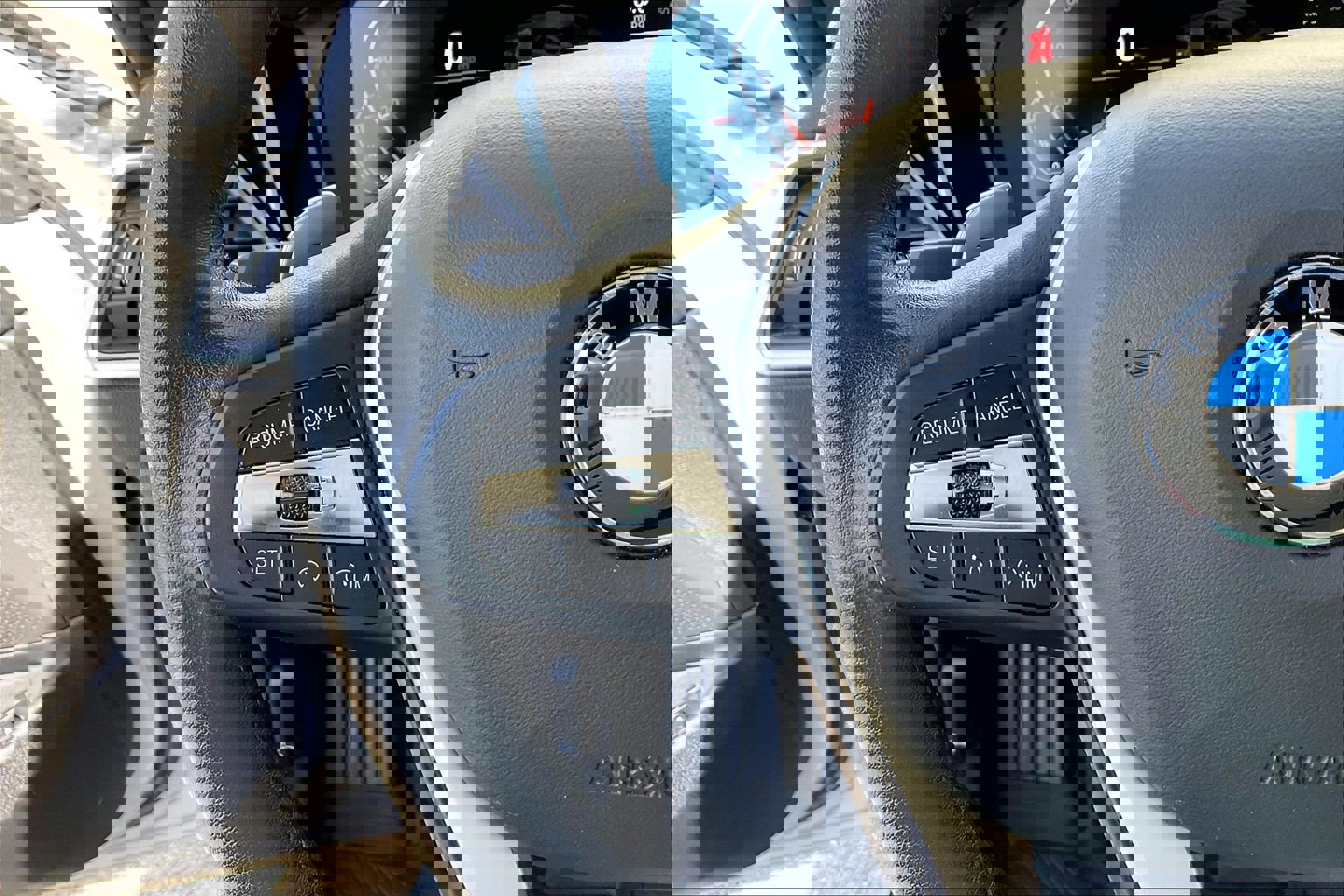 Used 2019 BMW 330i Sedan w/ Convenience Package image 18