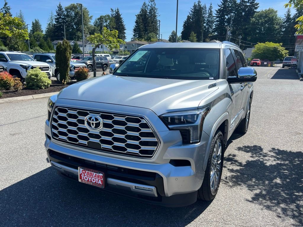 Certified 2025 Toyota Sequoia Capstone w/ Tow Technology Package AWD/4WD image 4
