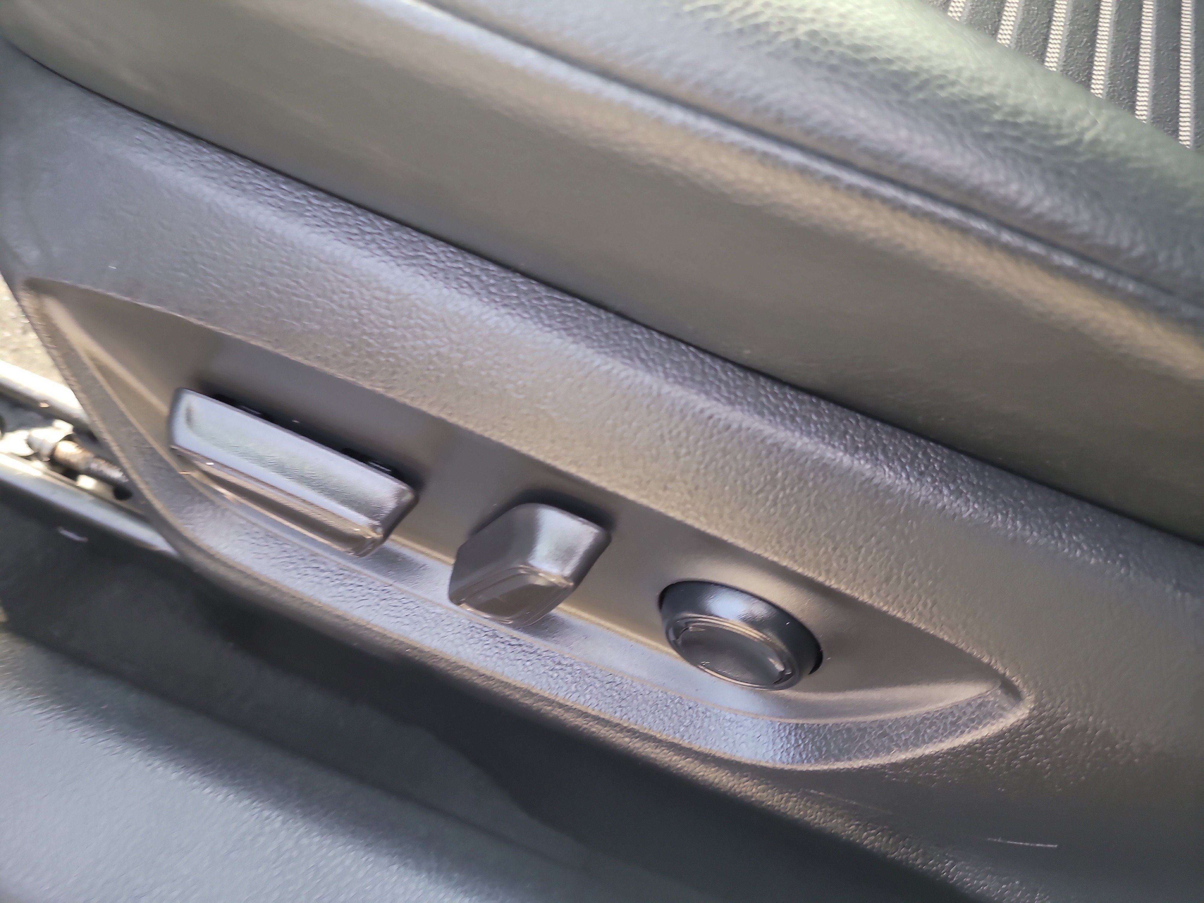 Used 2021 Toyota Camry SE image 19