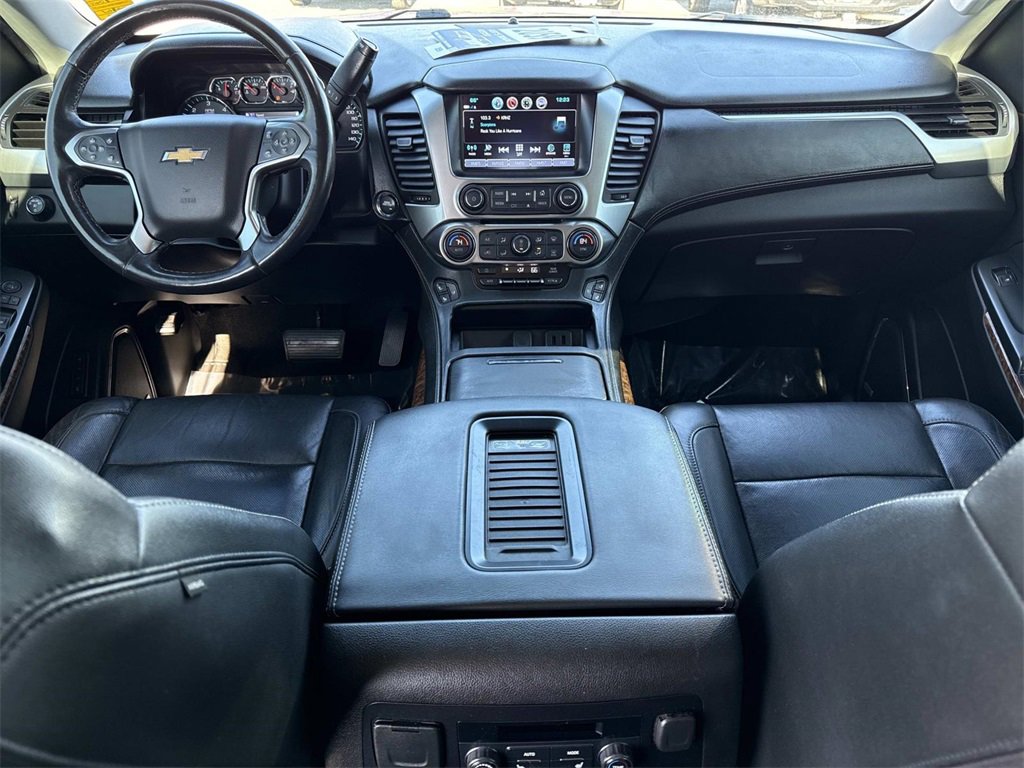 Used 2017 Chevrolet Suburban Premier image 25