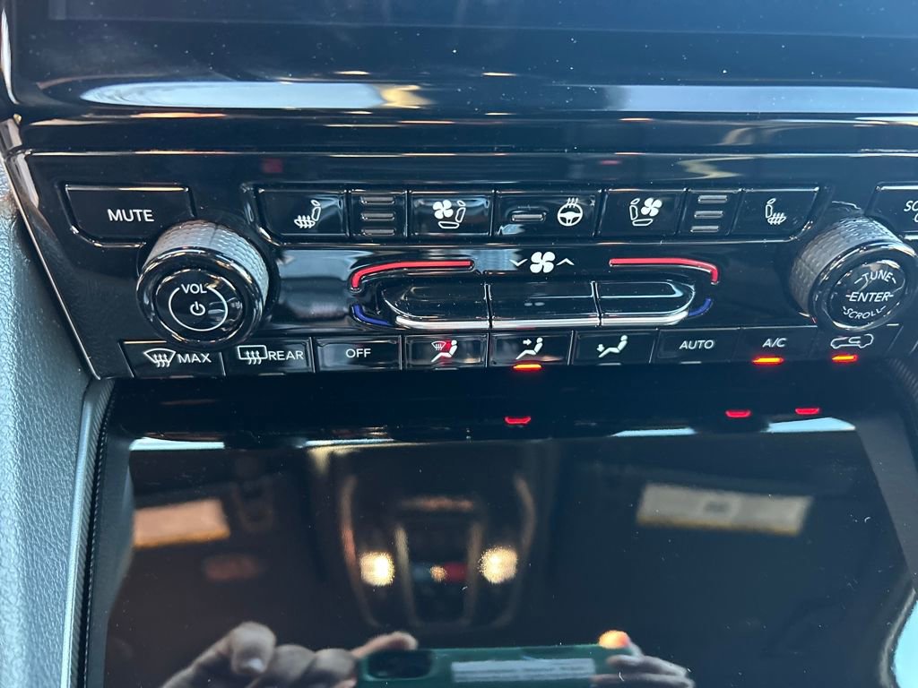 New 2025 Jeep Grand Cherokee L Limited w/ Luxury Tech Group II image 15