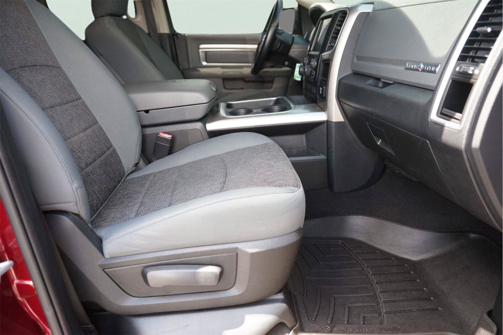 Used 2017 RAM 1500 Lone Star AWD/4WD image 18
