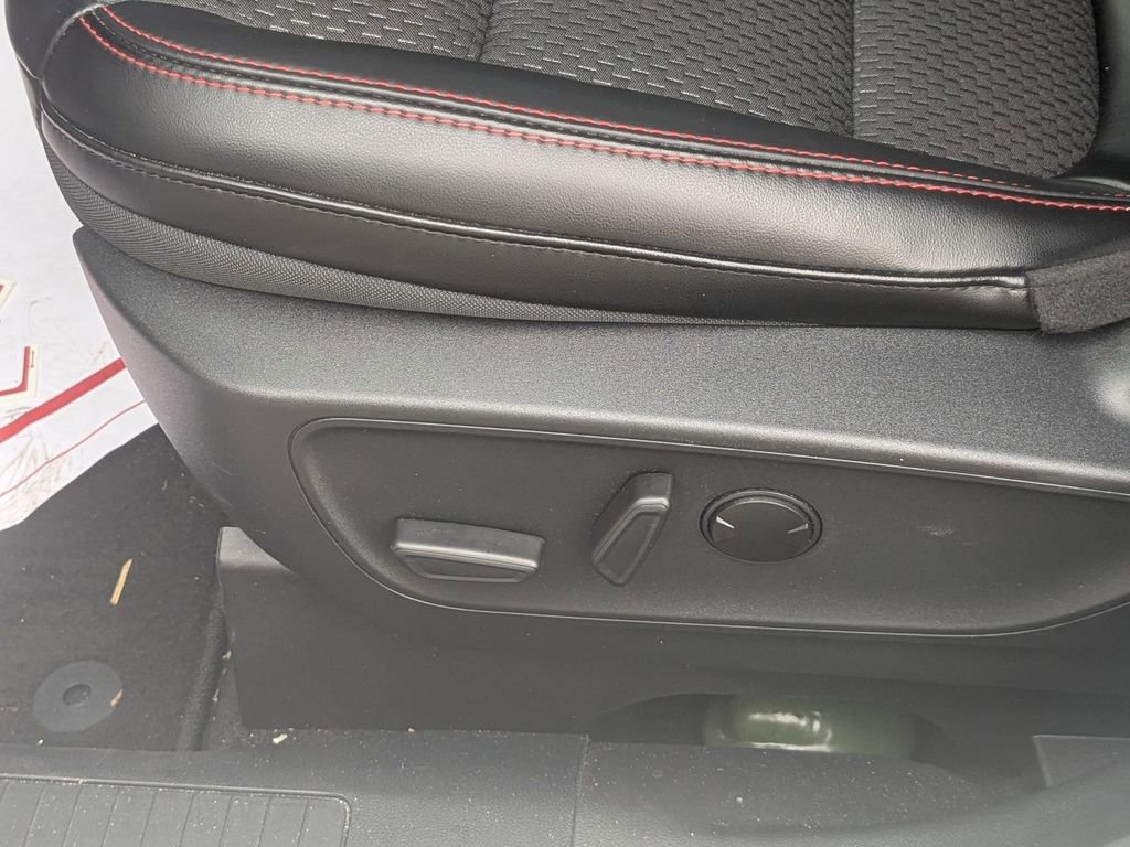 Used 2024 Ford Escape ST-Line w/ Tech Pack #1 image 15