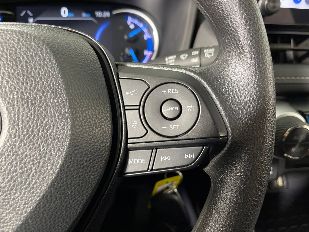 Certified 2025 Toyota RAV4 LE image 27