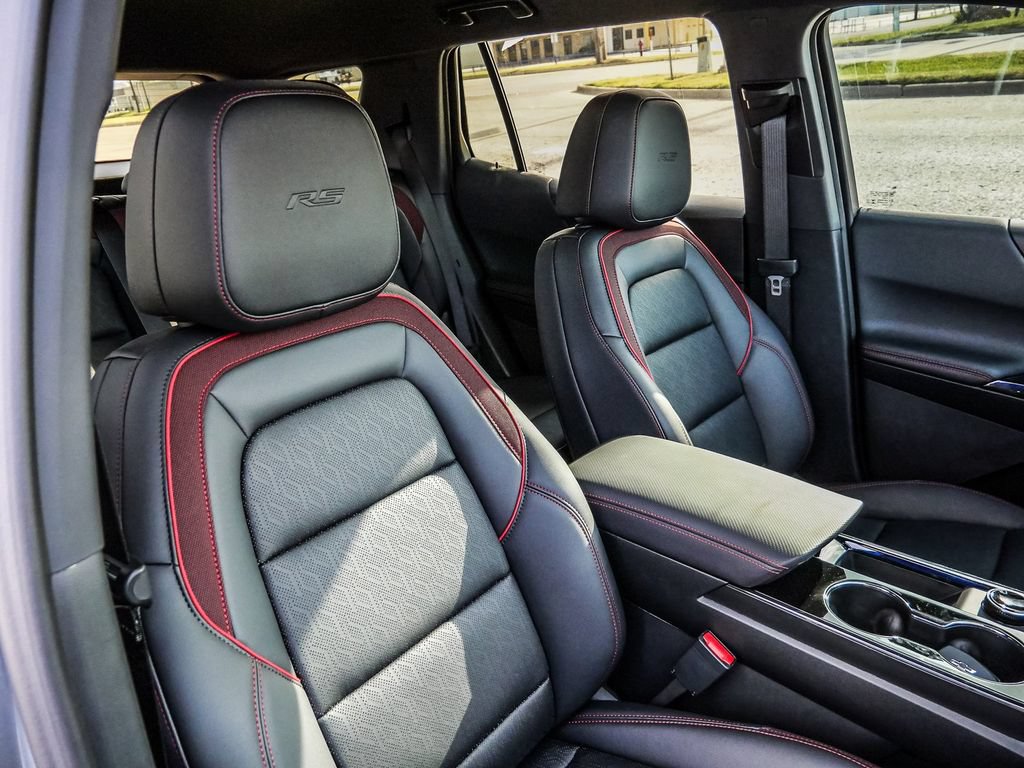 New 2027 Chevrolet Equinox RS w/ Safety and Technology Package FWD image 19