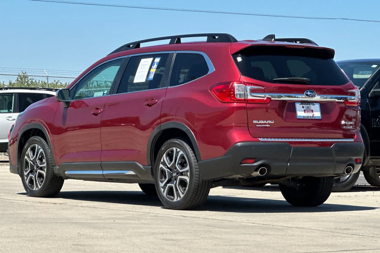 Certified 2023 Subaru Ascent Limited w/ Technology Package AWD/4WD image 5