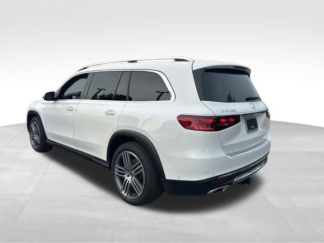 Used 2025 Mercedes-Benz GLS 450 4MATIC image 4