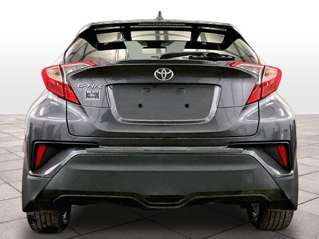 Used 2019 Toyota C-HR XLE FWD image 4