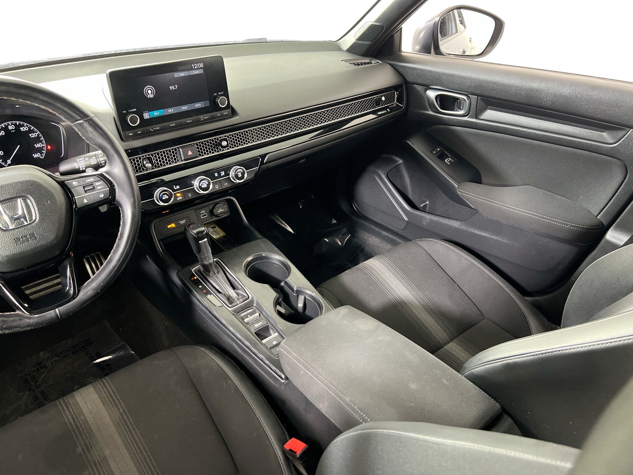 Used 2023 Honda Civic Sport image 21