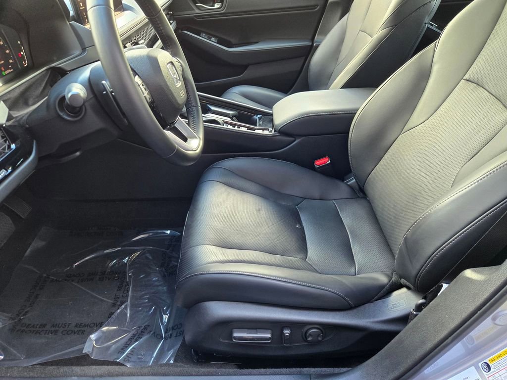 Used 2023 Honda Accord Touring image 25