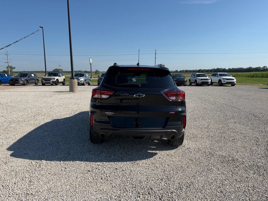 Used 2022 Chevrolet TrailBlazer RS FWD image 4