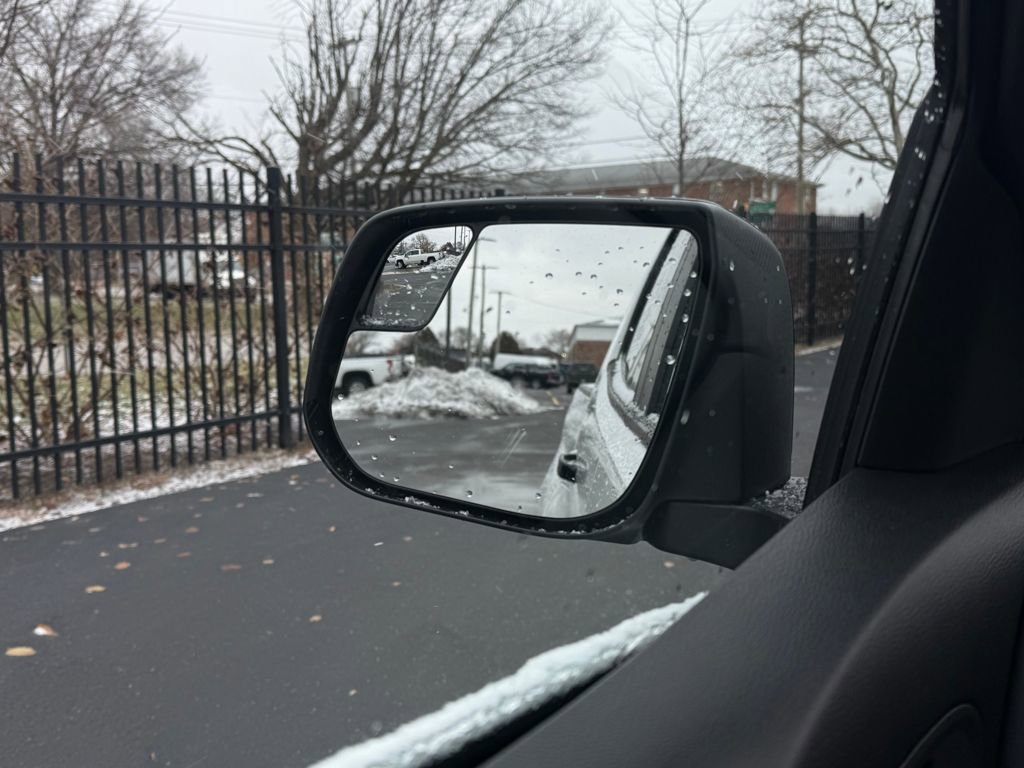 Used 2021 Chevrolet Colorado Z71 image 16