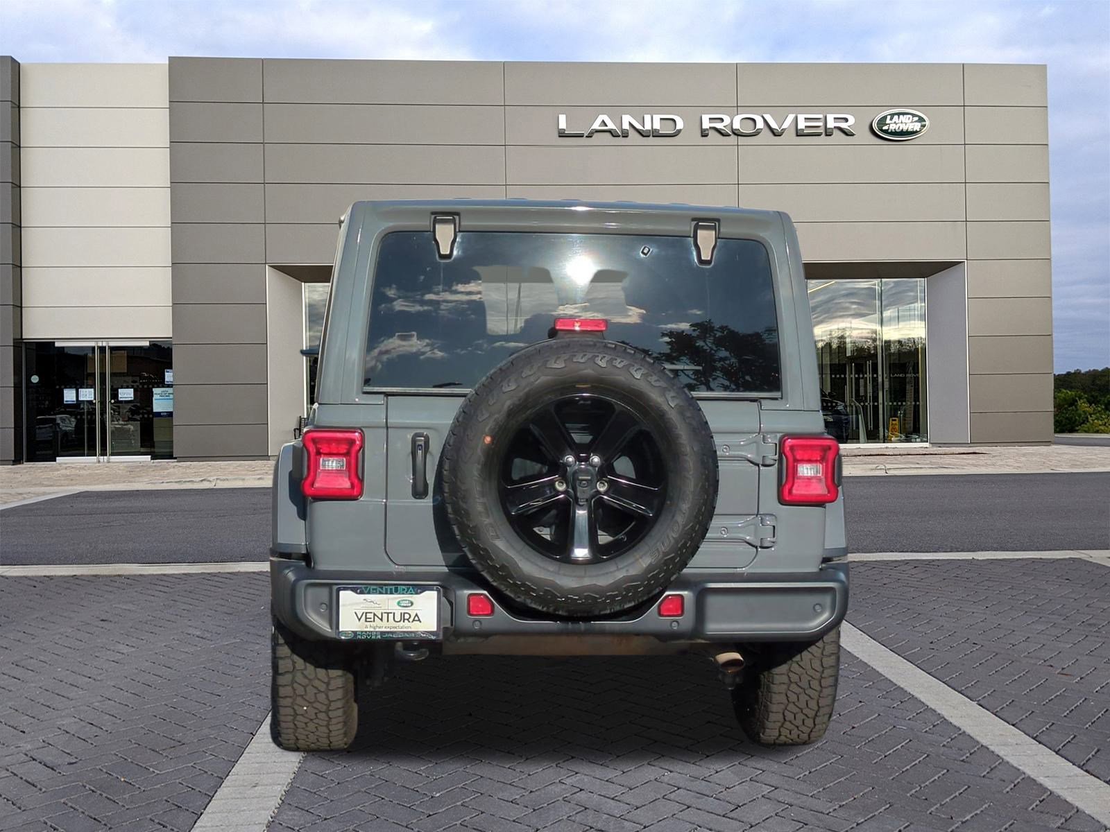 Used 2021 Jeep Wrangler Unlimited Sahara image 6