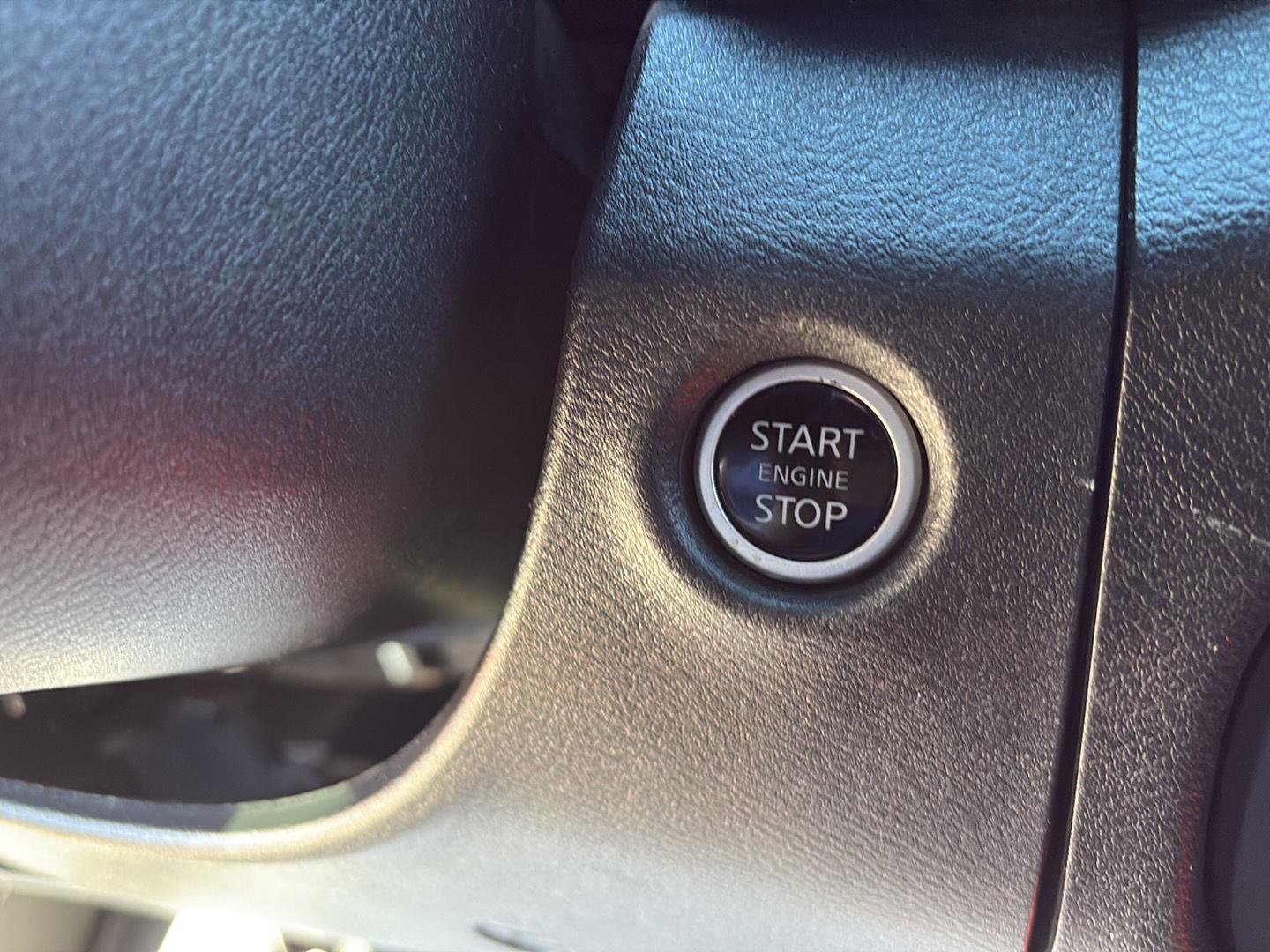 Used 2023 Nissan Frontier PRO-4X w/ Pro Convenience Package image 10