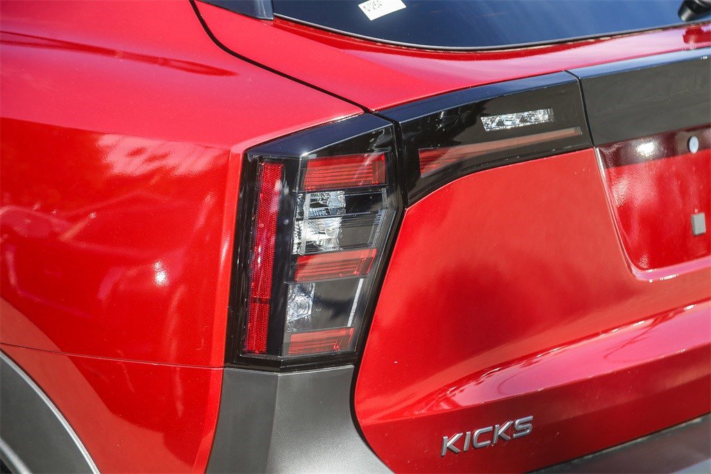 New 2026 Nissan Kicks SV image 9