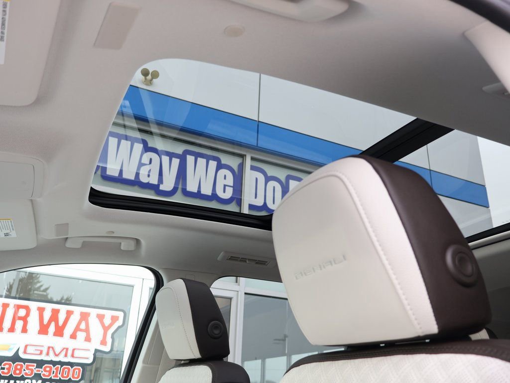 New 2026 GMC Acadia Denali w/ Super Cruise Package image 23