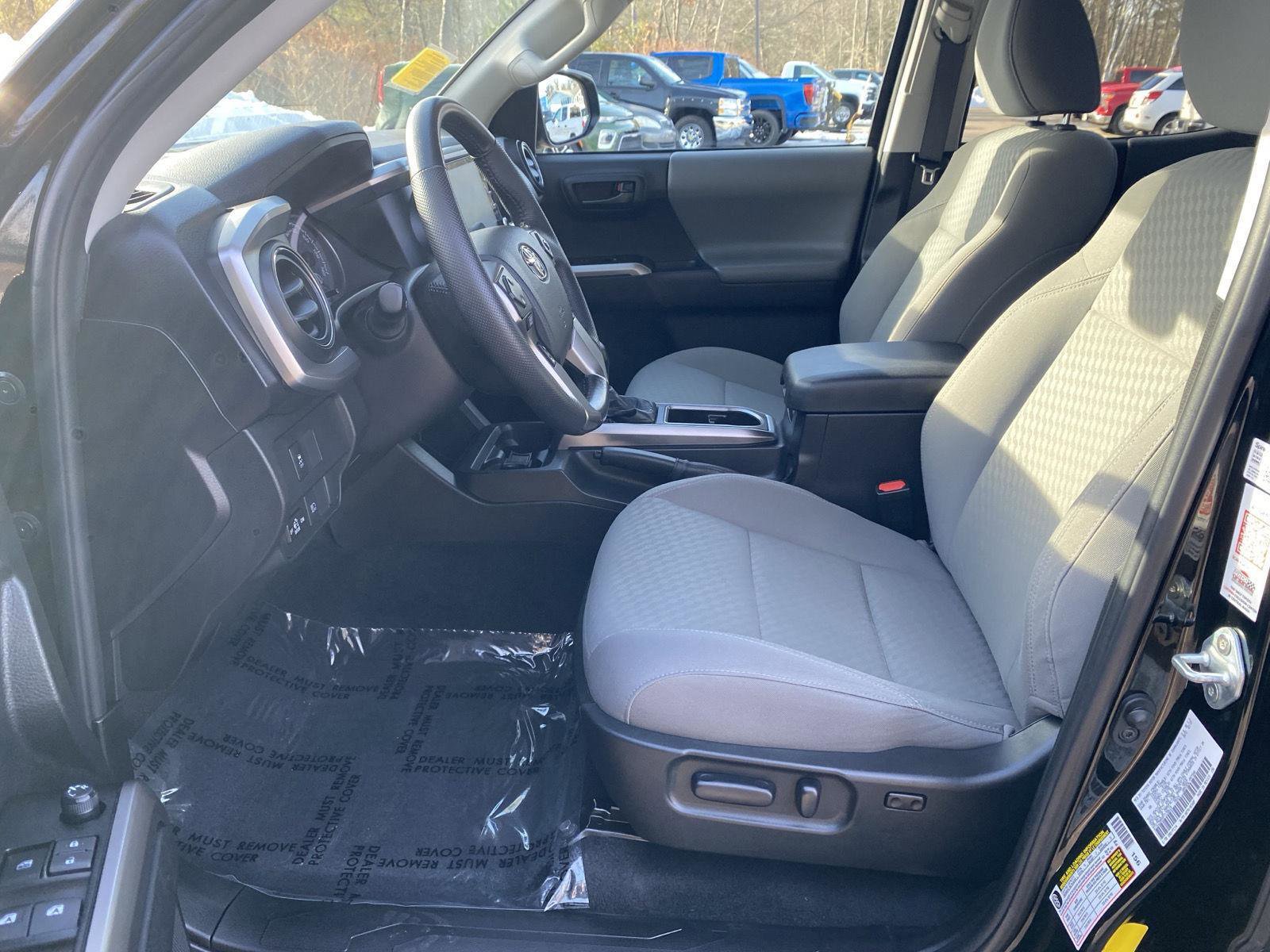 Used 2023 Toyota Tacoma SR5 image 17