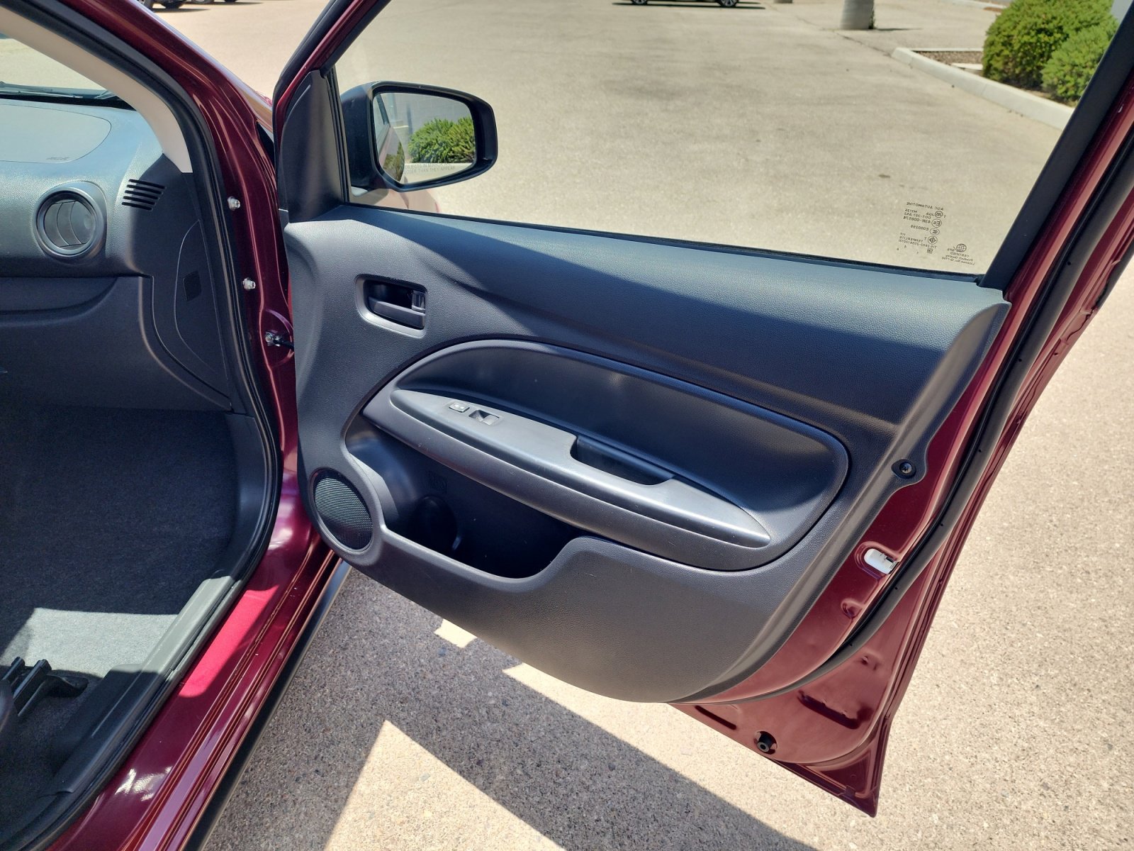 Used 2024 Mitsubishi Mirage ES FWD image 16