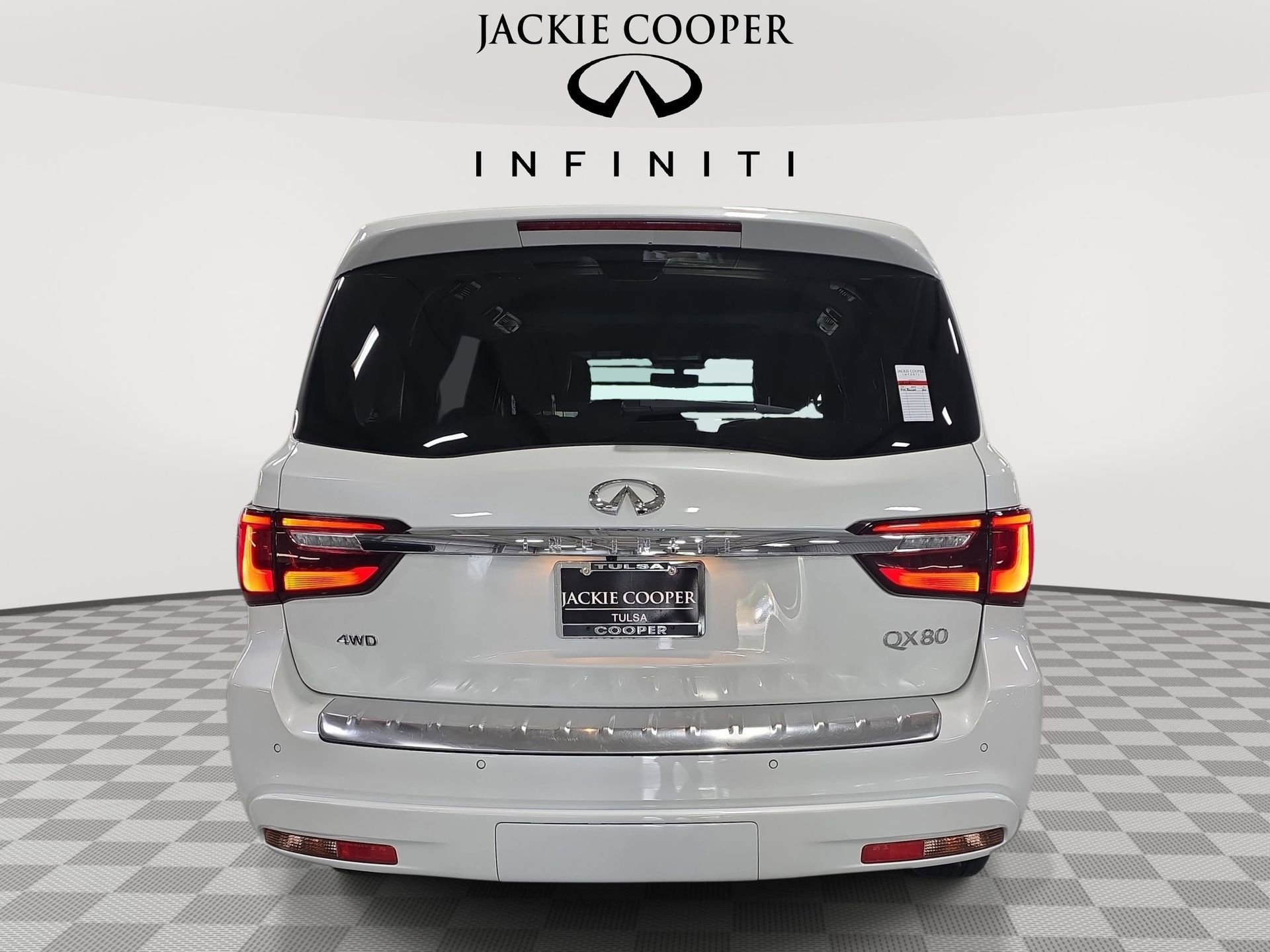 Certified 2024 INFINITI QX80 Sensory w/ Cargo Package AWD/4WD image 6