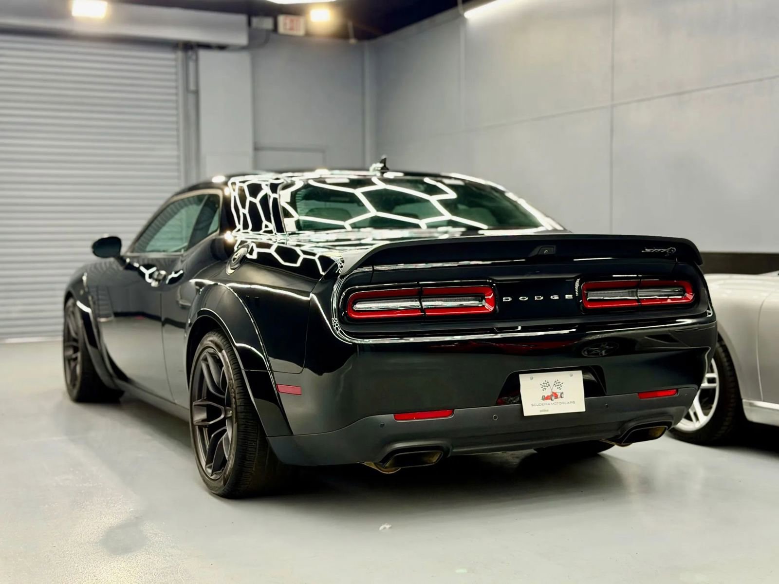 Used 2019 Dodge Challenger SRT Hellcat Redeye image 8
