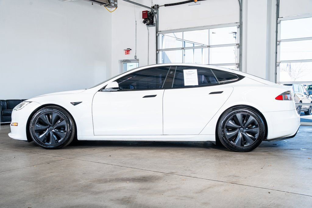 Used 2022 Tesla Model S image 8