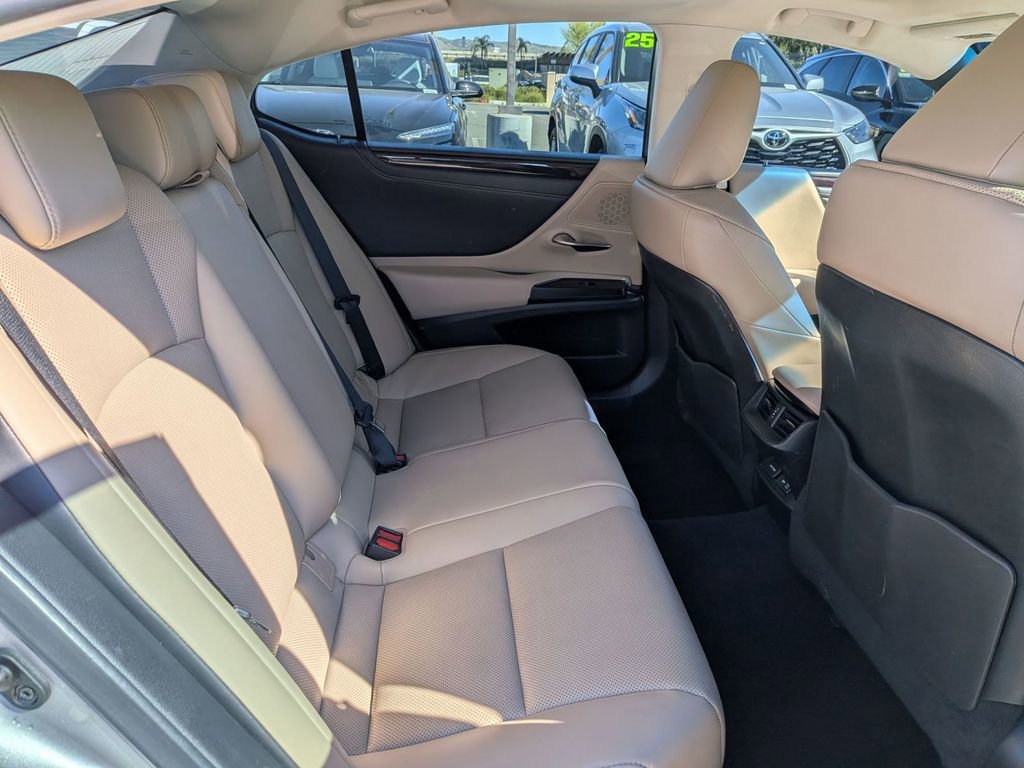 Used 2021 Lexus ES 350 w/ Premium Package image 30