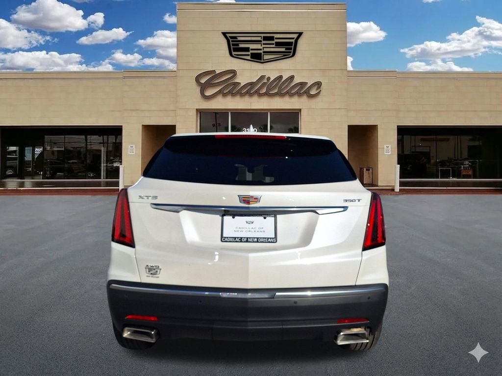 New 2026 Cadillac XT5 Luxury w/ LPO, Floor Liner Package AWD/4WD image 4
