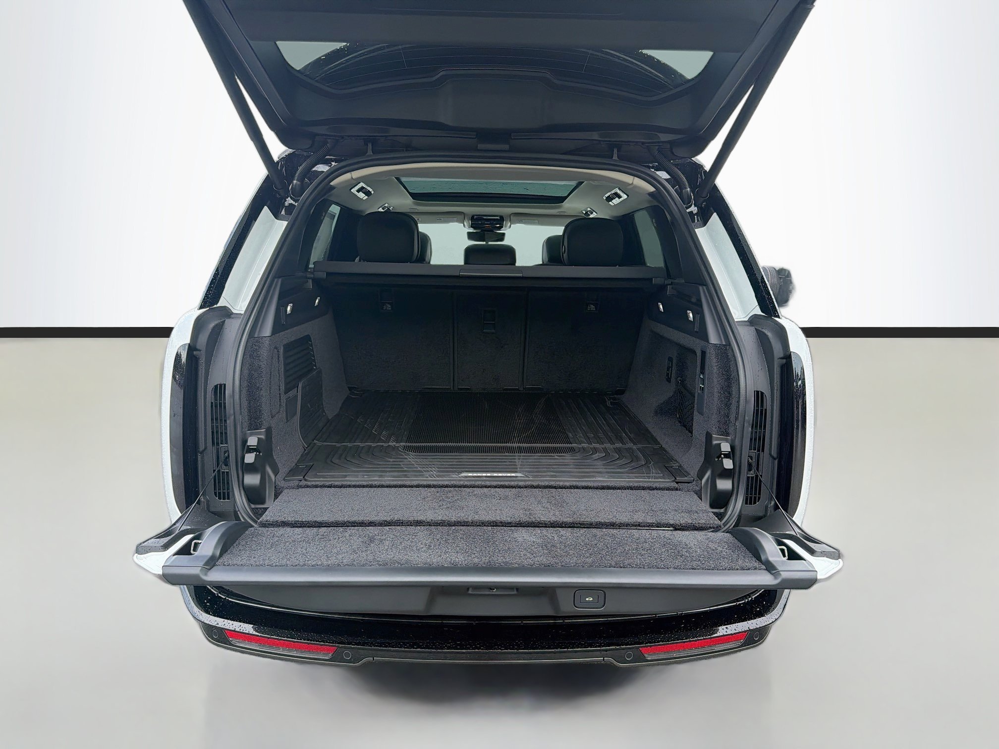 New 2026 Land Rover Range Rover SE AWD/4WD image 12