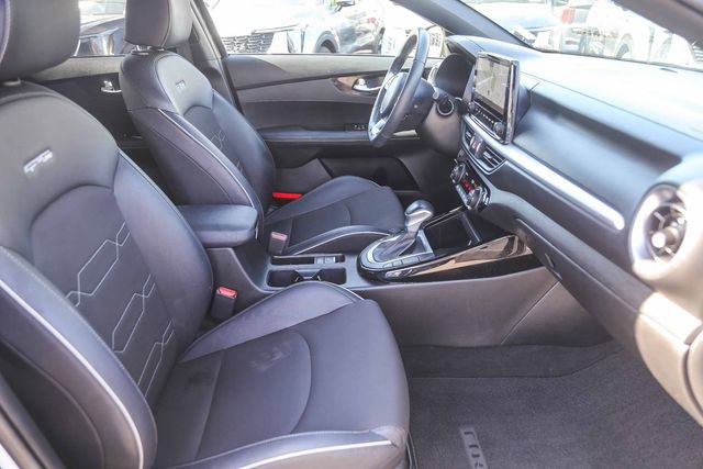Used 2023 Kia Forte GT-Line w/ GT-Line Technology Package image 17