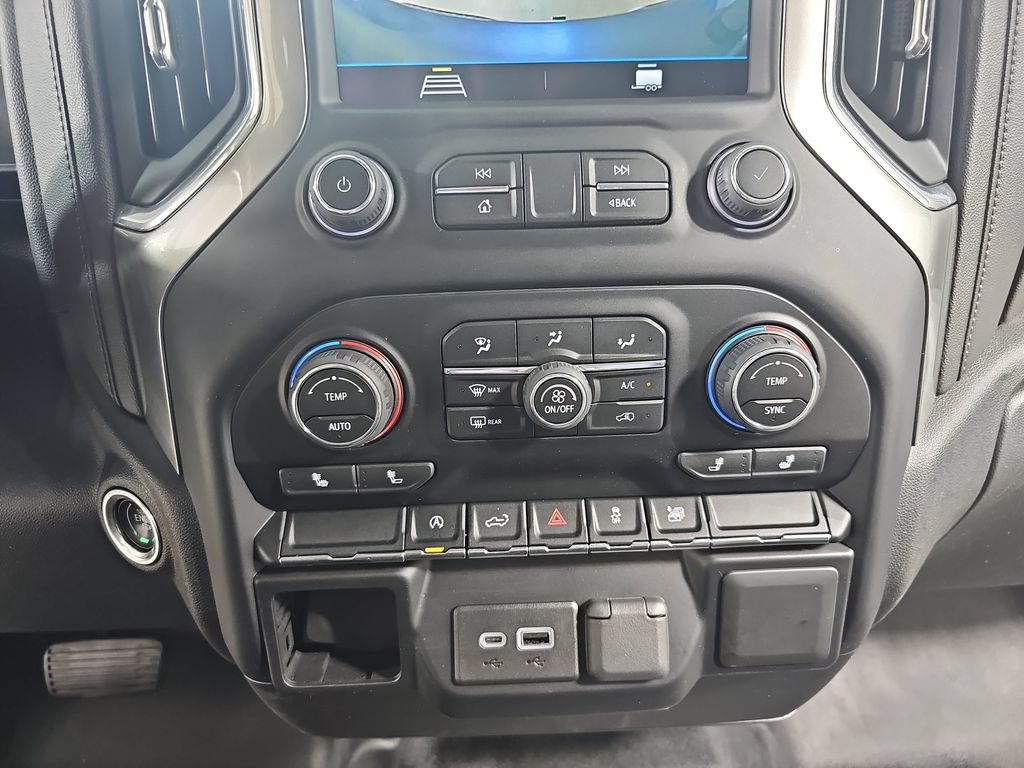 Certified 2022 Chevrolet Silverado 1500 LT AWD/4WD image 28