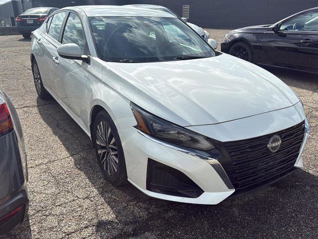 Certified 2023 Nissan Altima 2.5 SV