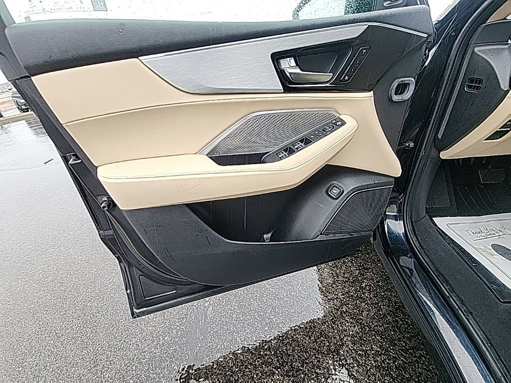 Used 2024 Acura MDX SH-AWD w/ Technology Package image 12