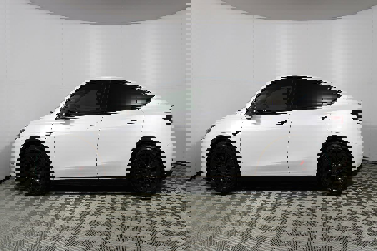 Used 2022 Tesla Model Y Performance image 27