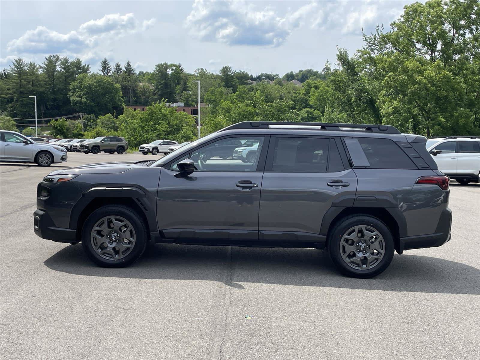 Used 2026 Subaru Outback Premium AWD/4WD image 2