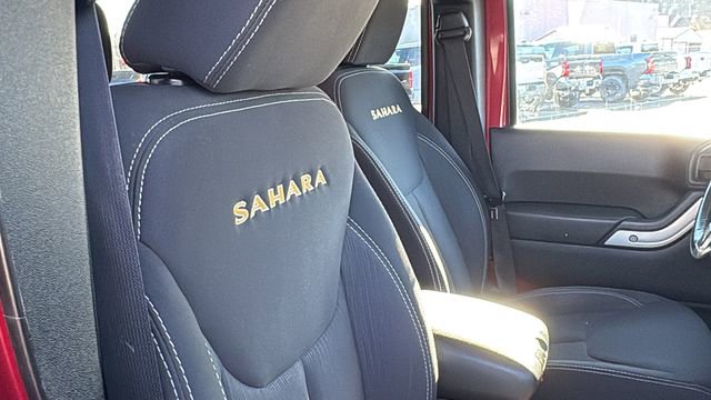 Used 2013 Jeep Wrangler Unlimited Sahara w/ Dual Top Group image 26
