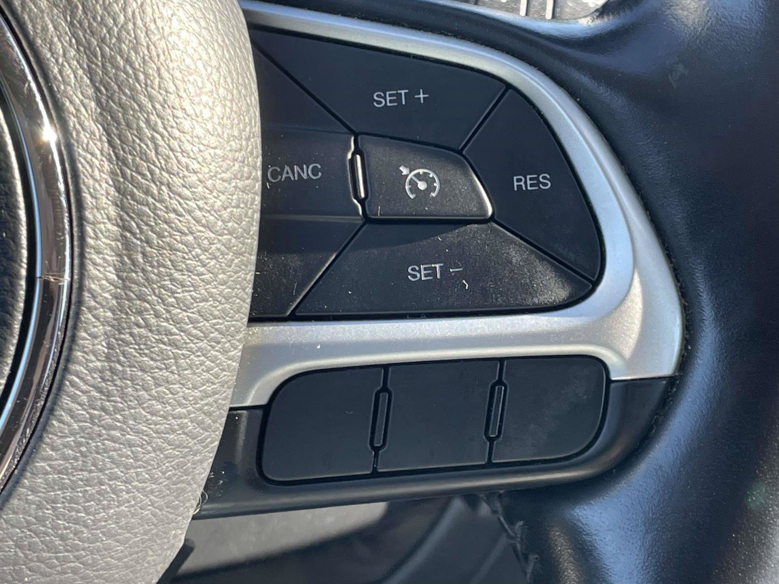 Used 2021 Jeep Compass Latitude AWD/4WD image 11