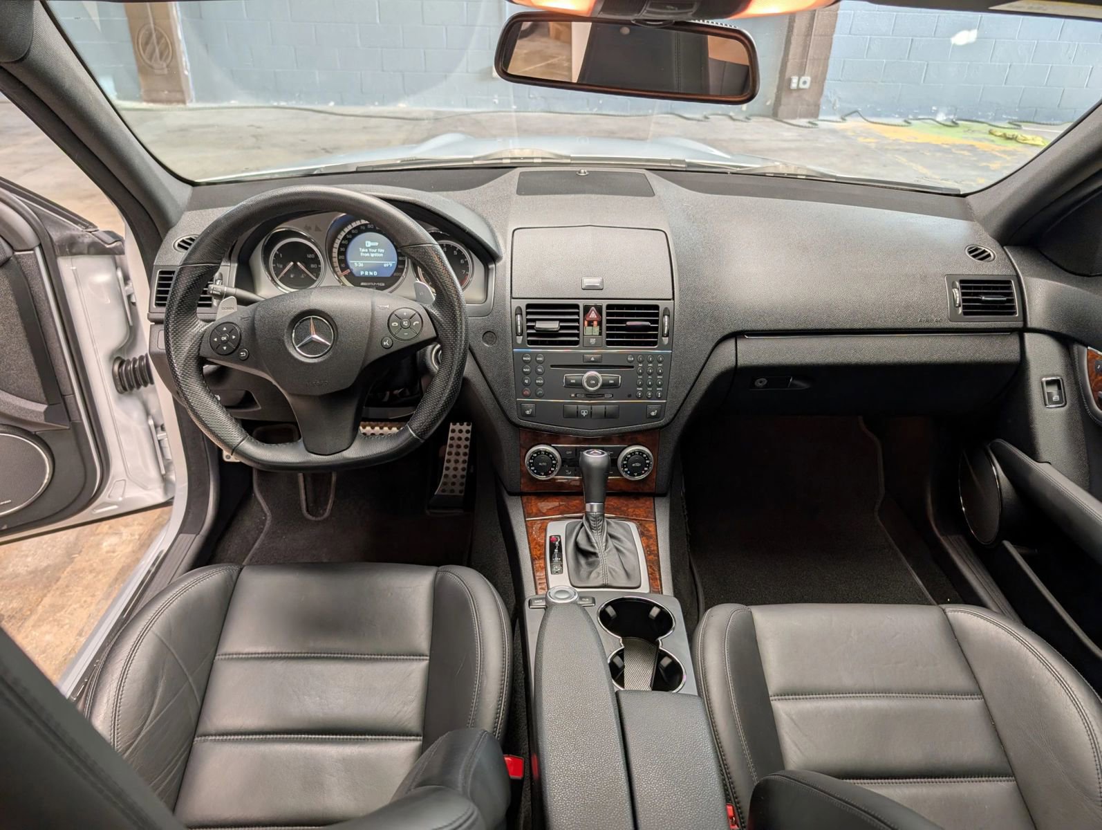 Used 2009 Mercedes-Benz C 63 AMG Sedan image 6