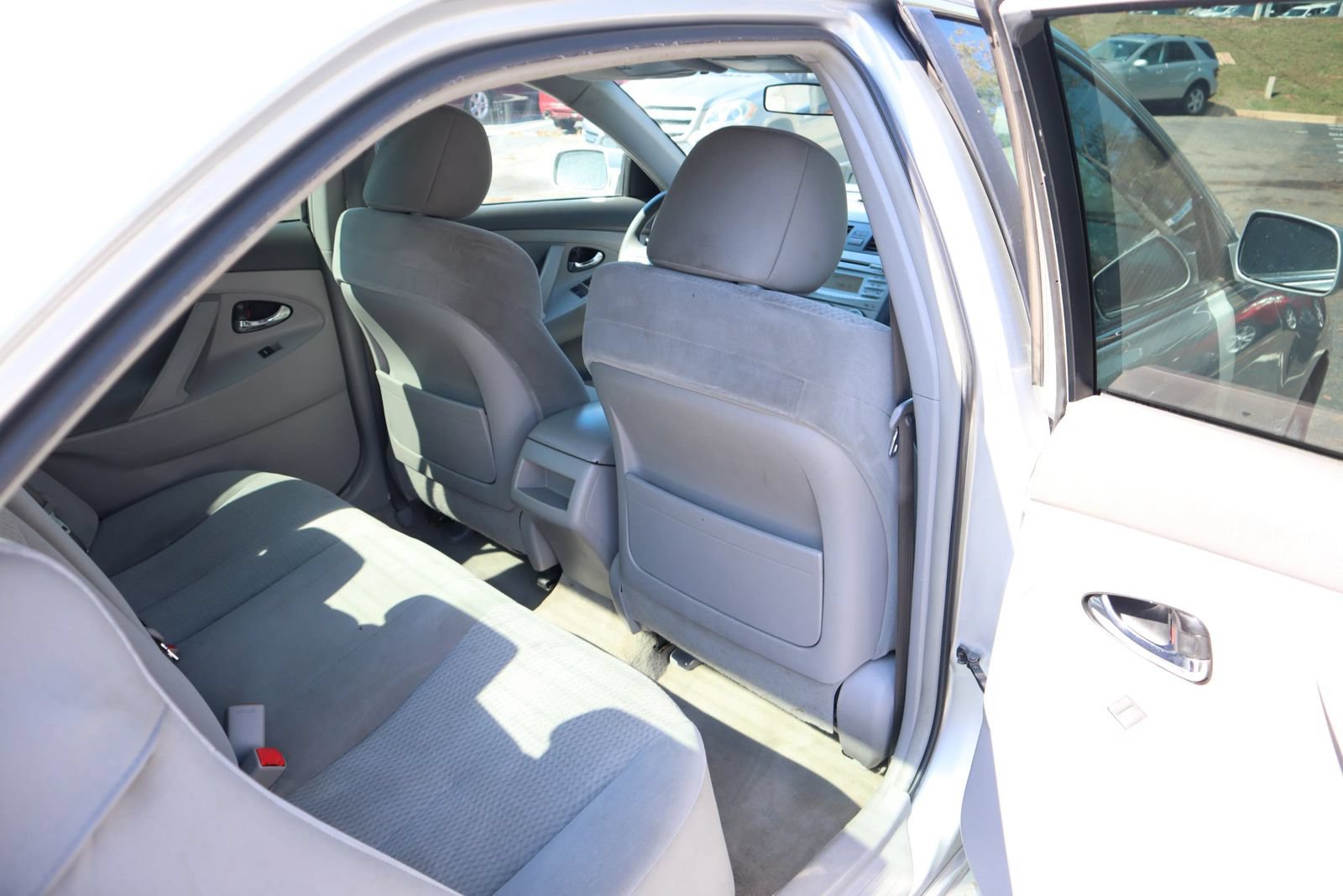 Used 2011 Toyota Camry LE w/ Fleet Convenience Pkg FWD image 18