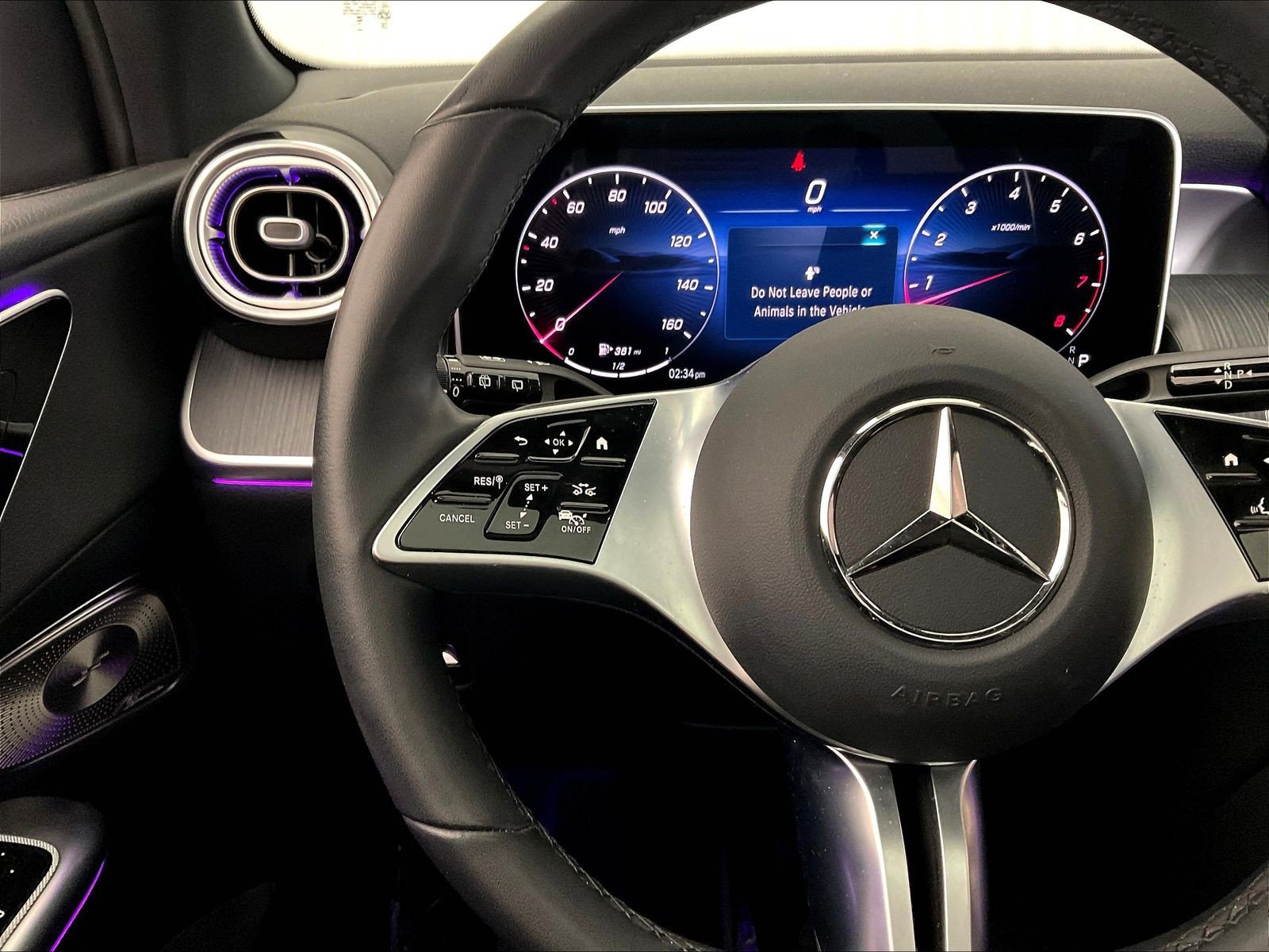 Used 2026 Mercedes-Benz GLC 300 4MATIC image 11