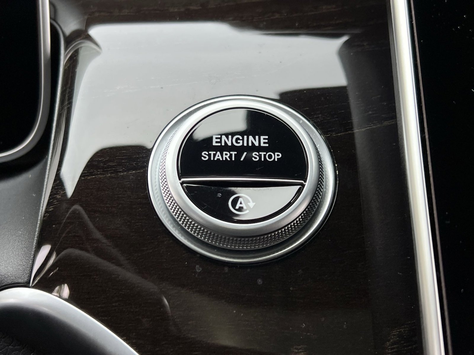 Certified 2025 Mercedes-Benz GLC 300 4MATIC image 36