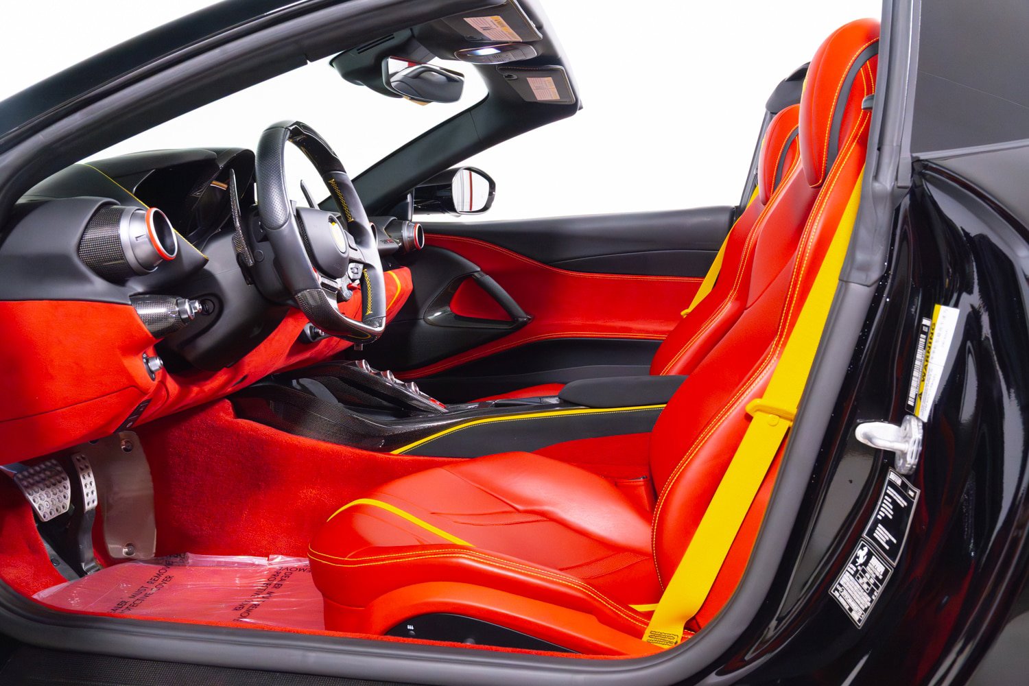 Used 2021 Ferrari 812 GTS image 27