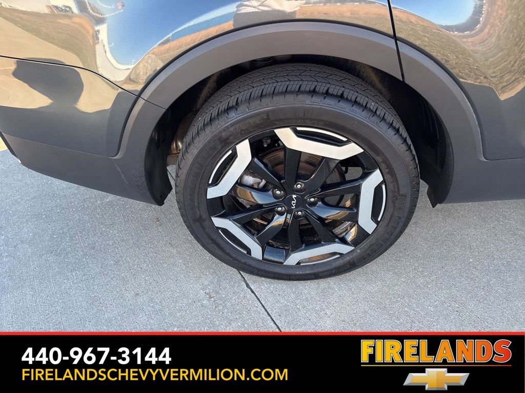 Used 2023 Kia Telluride EX w/ EX Captain's Chair Package image 58