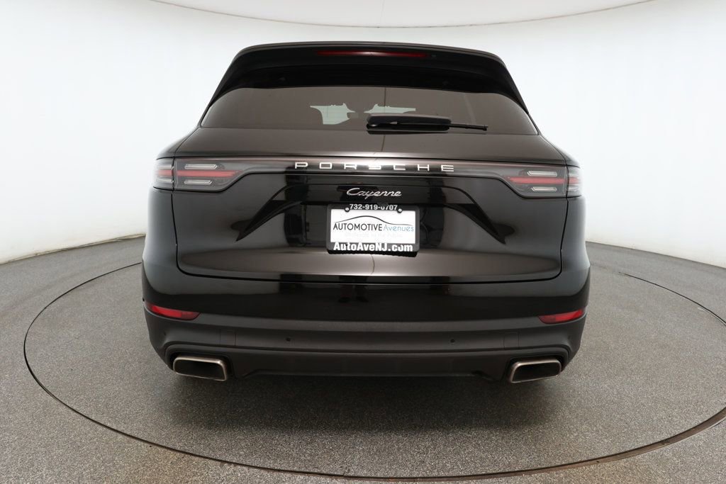 Used 2022 Porsche Cayenne image 5