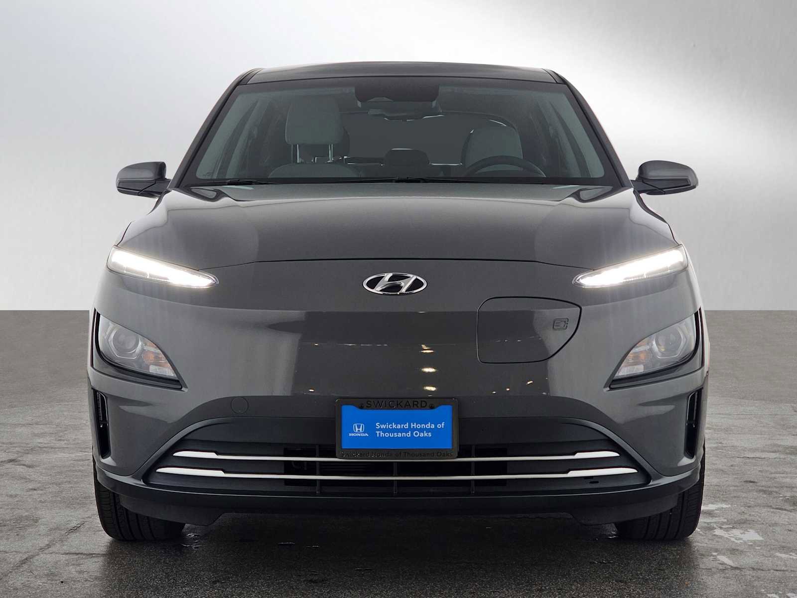 Used 2023 Hyundai Kona SE image 8