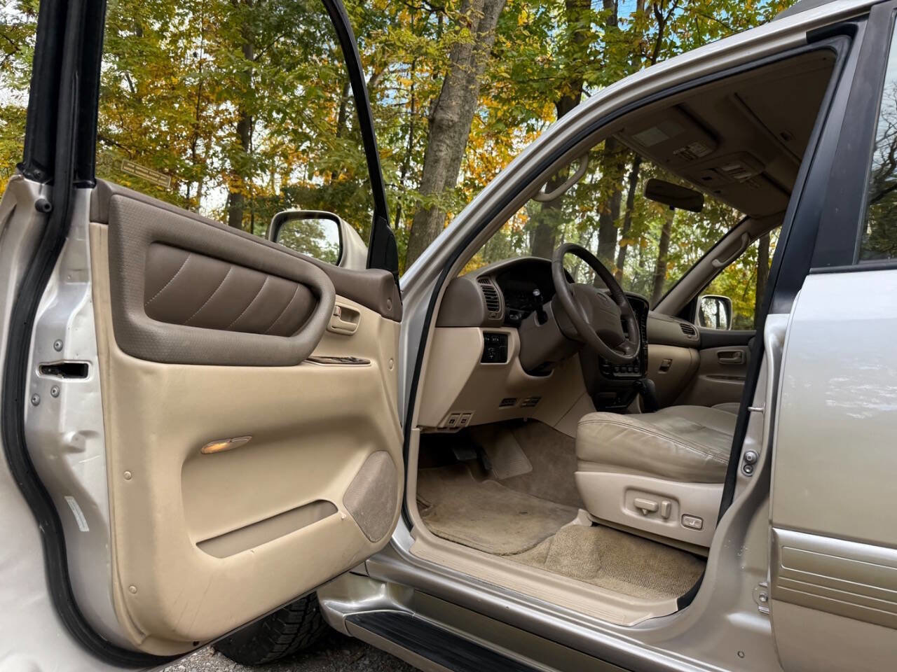 Used 2000 Toyota Land Cruiser image 46