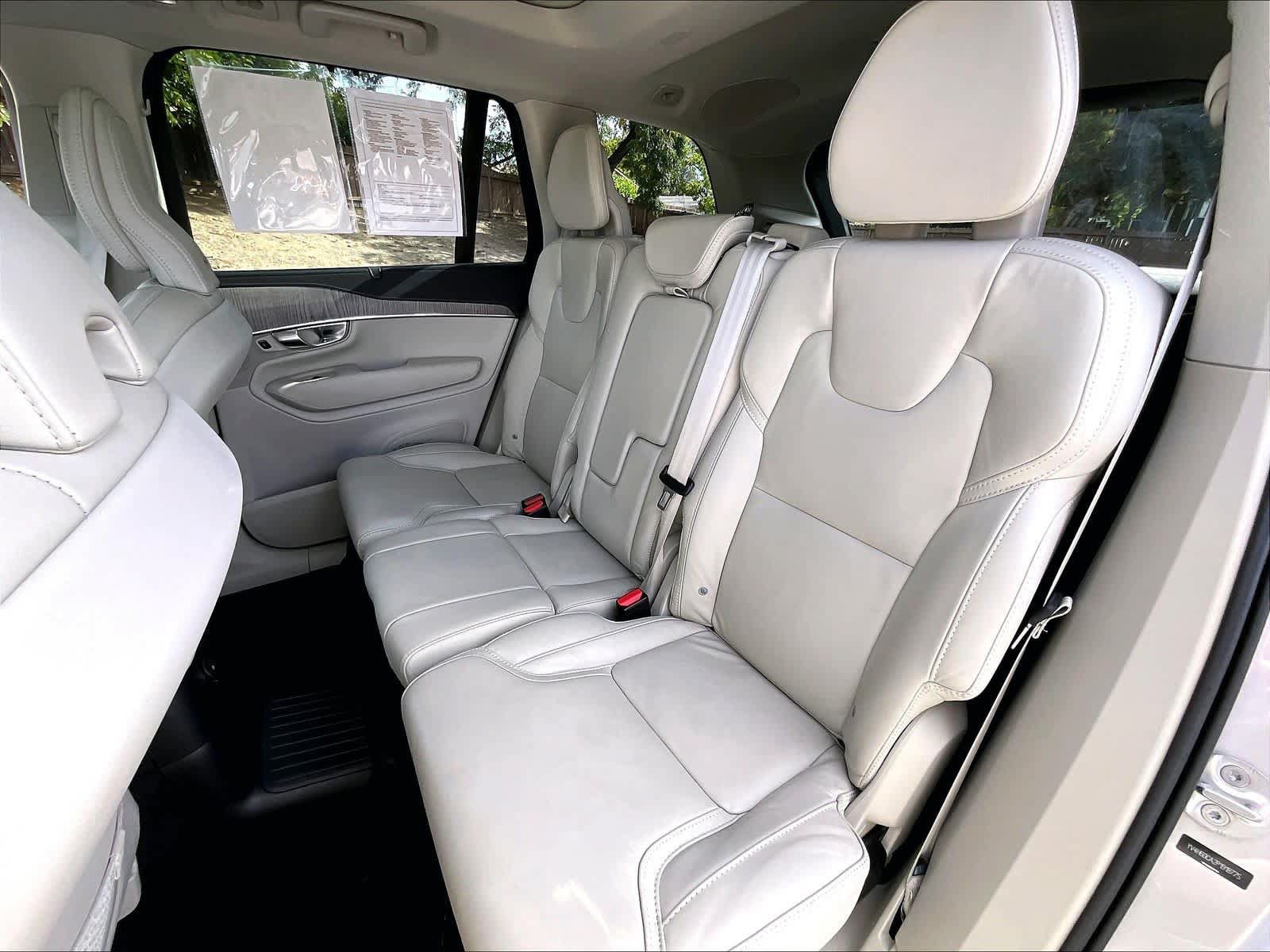 Used 2023 Volvo XC90 T8 Ultimate AWD/4WD image 29