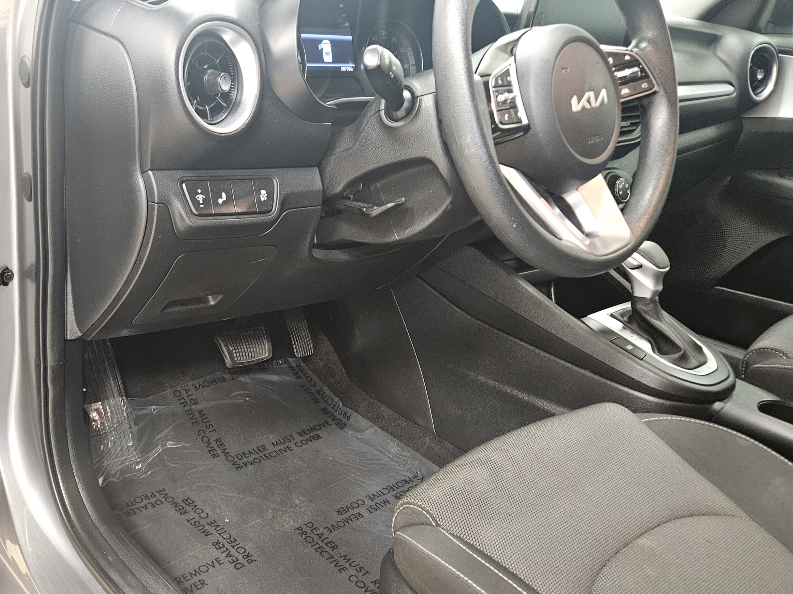 Used 2023 Kia Forte LXS w/ LXS Technology Package image 34