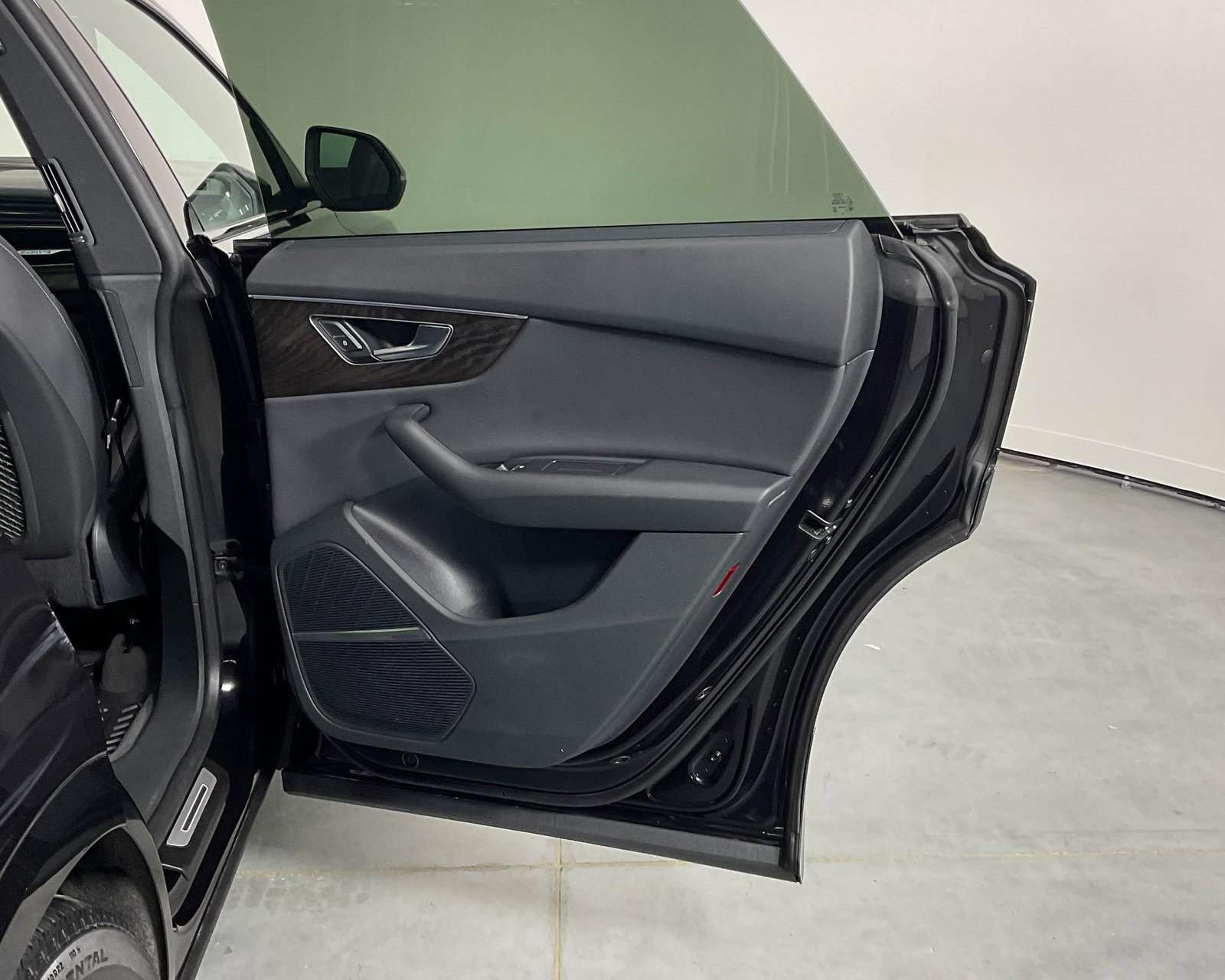 Used 2019 Audi Q8 Prestige image 17
